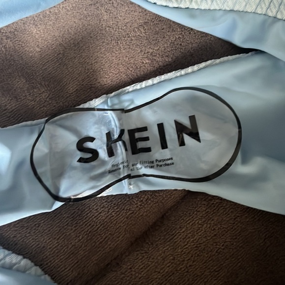 Shein Ruffle Tie Bikini - Picture 5 of 6